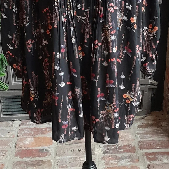 Daniel Rainn Blouse - Picture 3 of 6